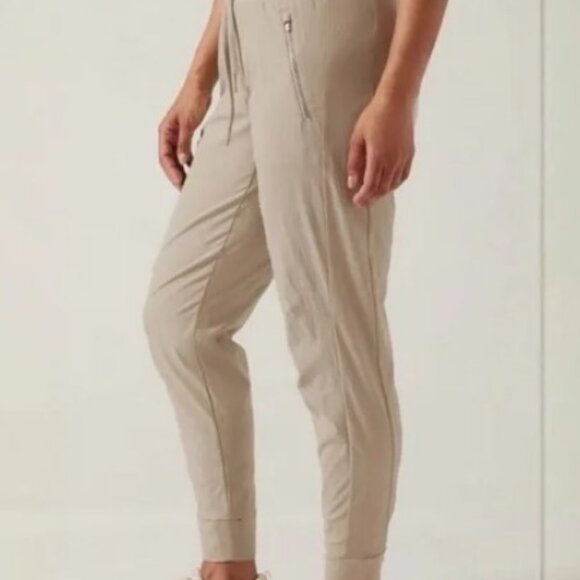 Athleta Women’s Trekkie North Jogger Khaki | 8 - Picture 2 of 12
